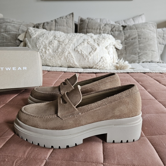 Portland Leather Co. Patina 'Zoe' Chunky Loafers Tan/fawn Suede Size 8 - Picture 2 of 10